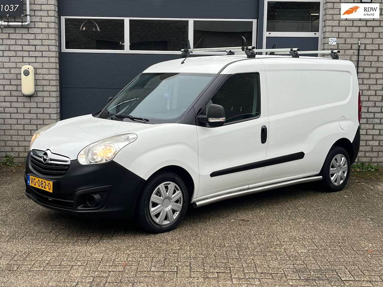 Opel Combo - 1.3 CDTi L2H1 ecoFLEX schuifd APK 28-11-2026 airco - AutoWereld.nl