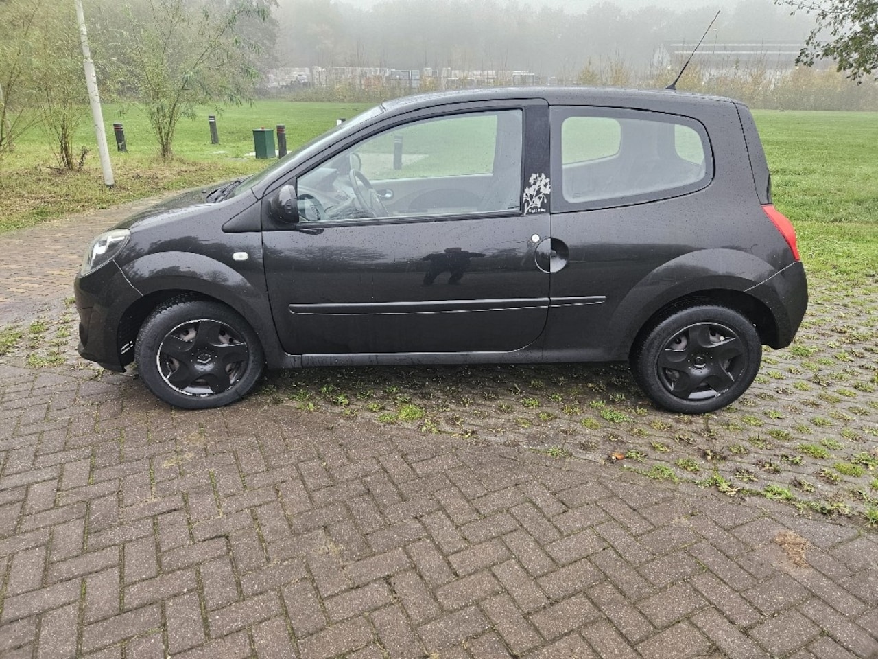Renault Twingo - 1.2 Night & Day - AutoWereld.nl