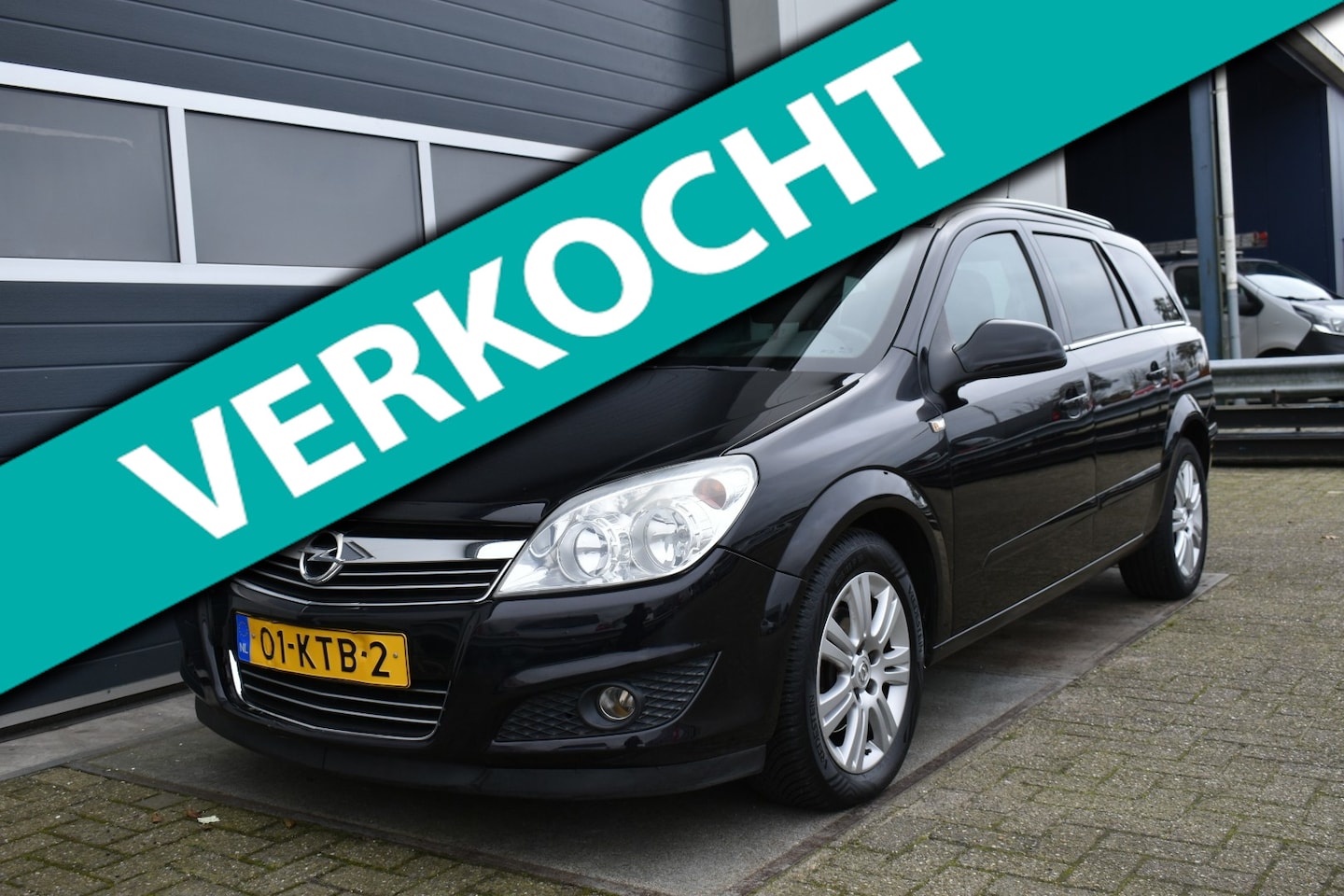 Opel Astra Wagon - 1.8 Cosmo Automaat? pano - AutoWereld.nl