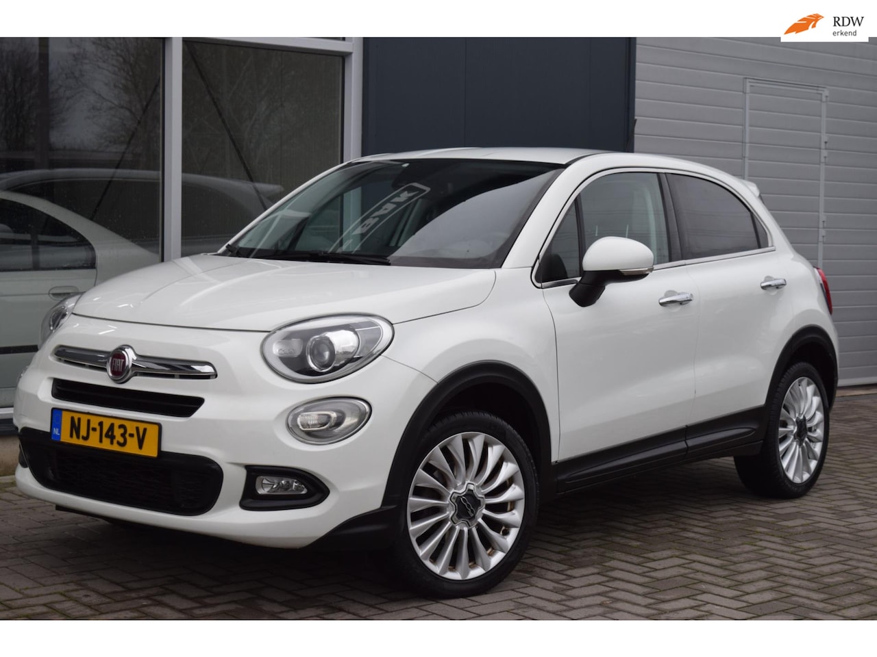 Fiat 500 X - 1.4 Turbo MultiAir Lounge | Automaat | Navi | APK 10-2026 - AutoWereld.nl