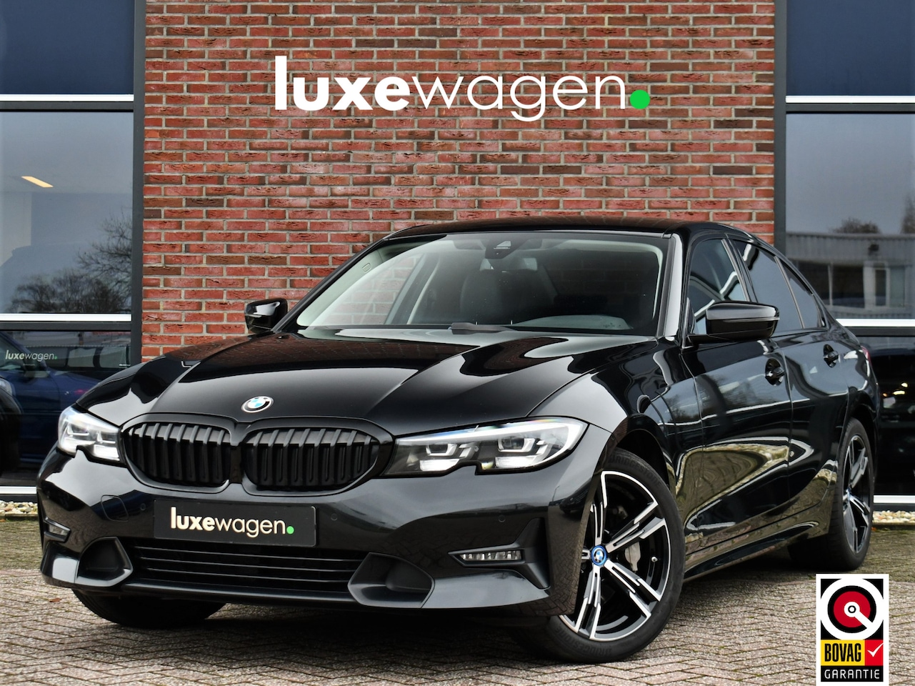 BMW 3-serie - 330i Sportline 18inch HiFi Live-Cockpit Sfeer - AutoWereld.nl