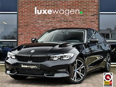 BMW 3-serie - 330i Sportline 18inch HiFi Live-Cockpit Sfeer