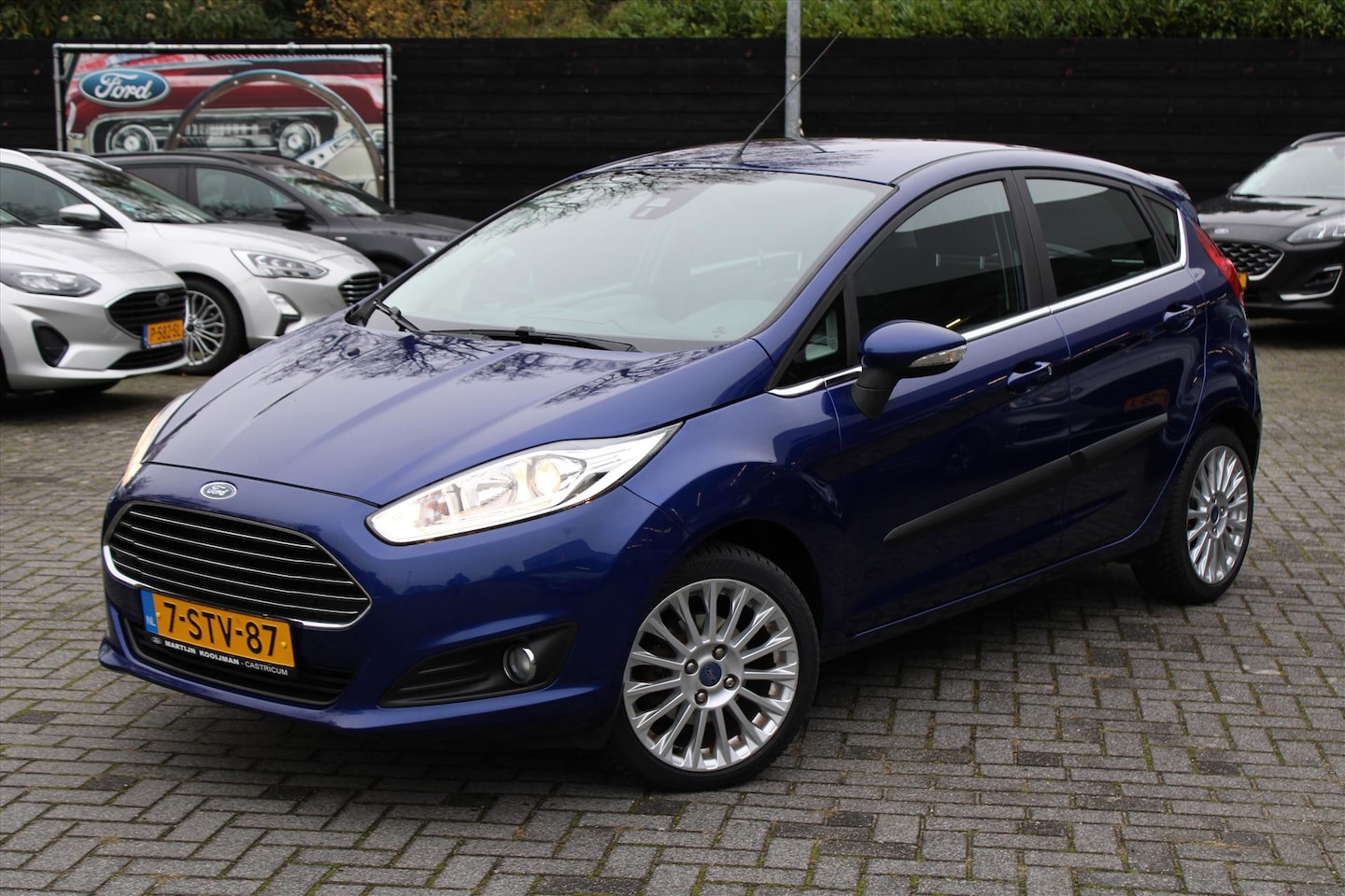 Ford Fiesta - 1.0 EcoBoost 100PK 5D Automaat Titanium, Trekhaak - AutoWereld.nl
