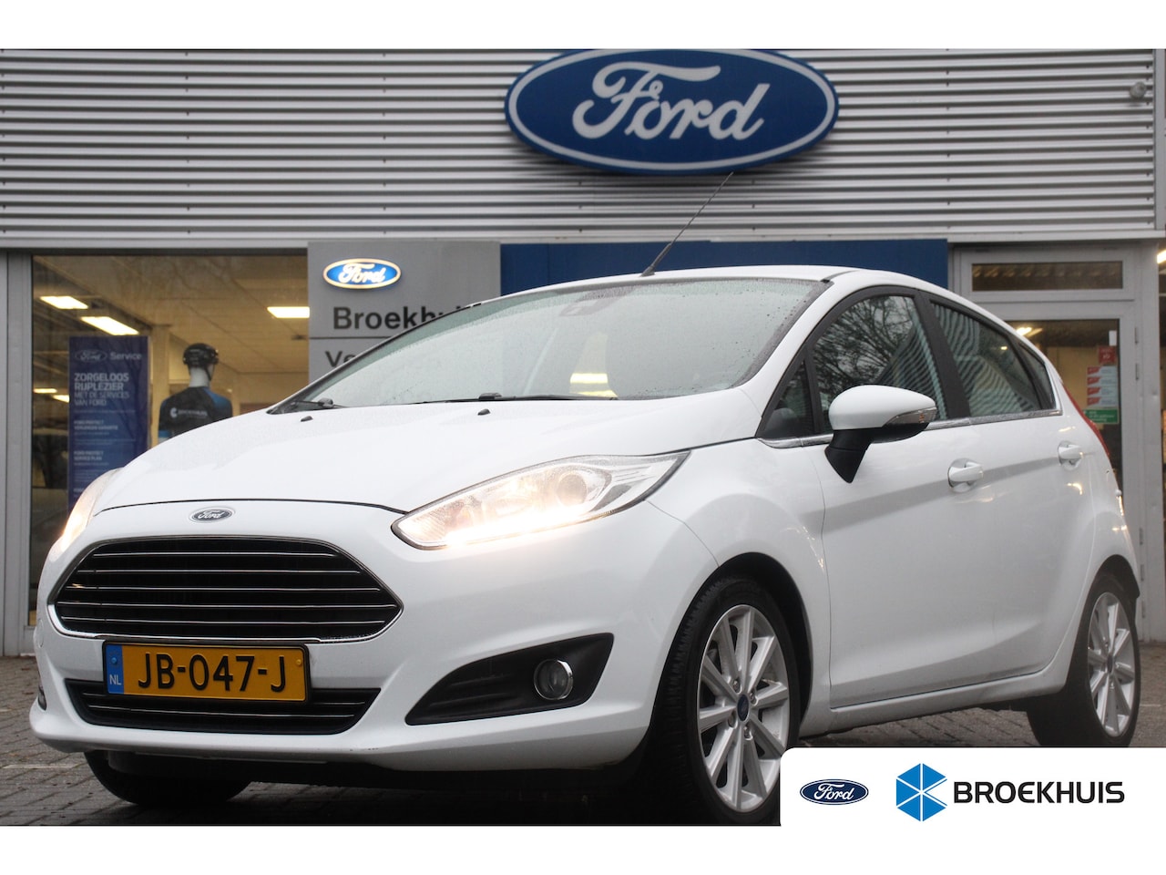 Ford Fiesta - 1.0 EcoBoost Titanium 100pk | ORIGINEEL NL! | DEALER OH! | PARK SENSOR | NAVI | CLIMA | CR - AutoWereld.nl