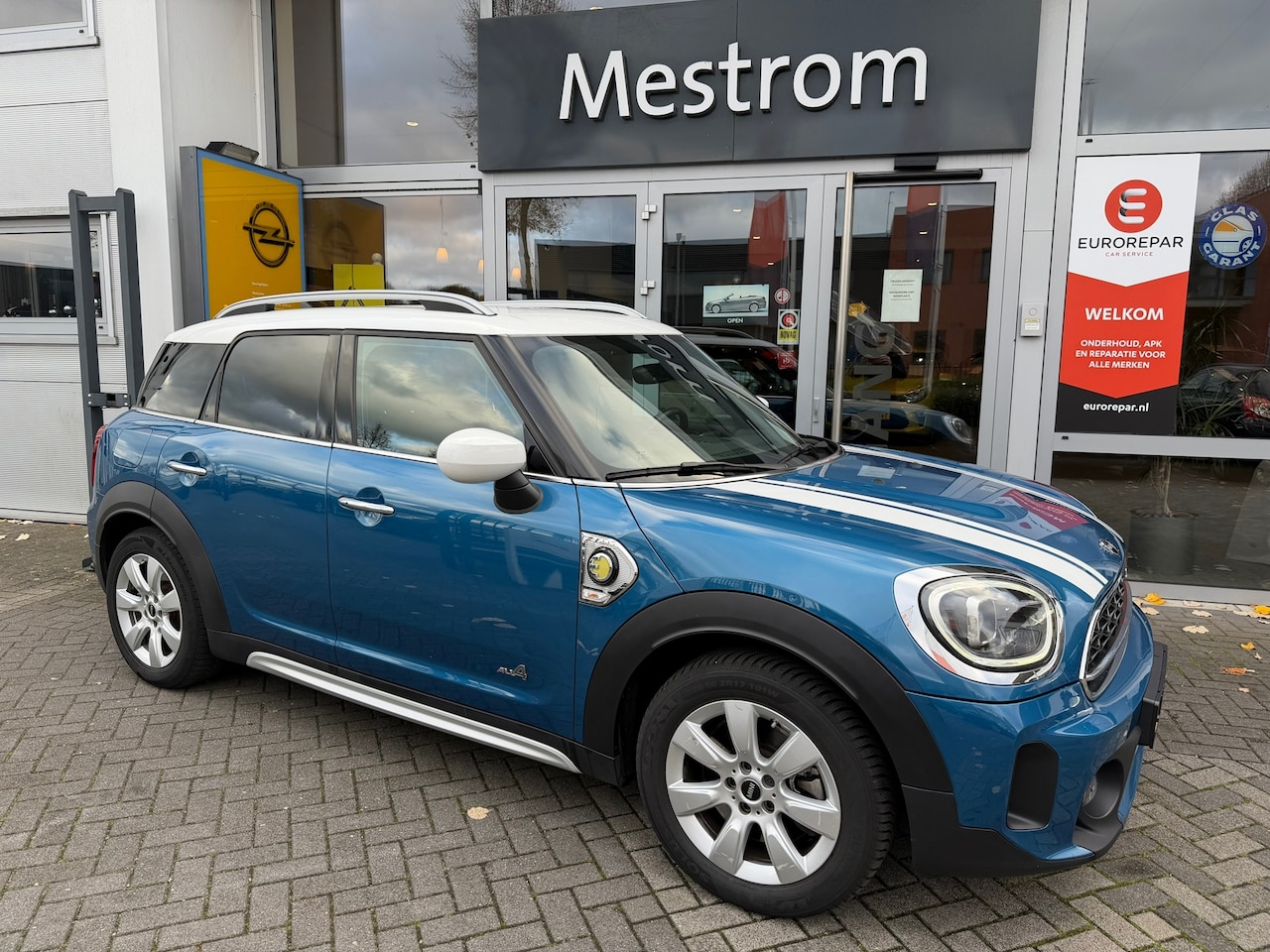 MINI Countryman - Mini 2.0 Cooper S E ALL4 Chili / Automaat / Hybride / Carplay / 220PK - AutoWereld.nl