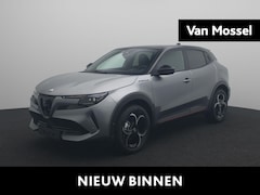 Alfa Romeo Junior - 1.2 Turbo Hybrid Ibrida Speciale | Matrix Led Koplampen | Parkeercamera Achter | 18'' LM.