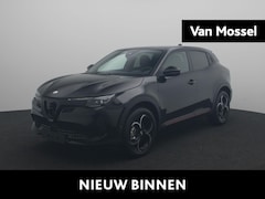 Alfa Romeo Junior - 1.2 Turbo Hybrid Ibrida Speciale | Voorraadvoordeel | LED Matrix Koplampen | Keyless Entry