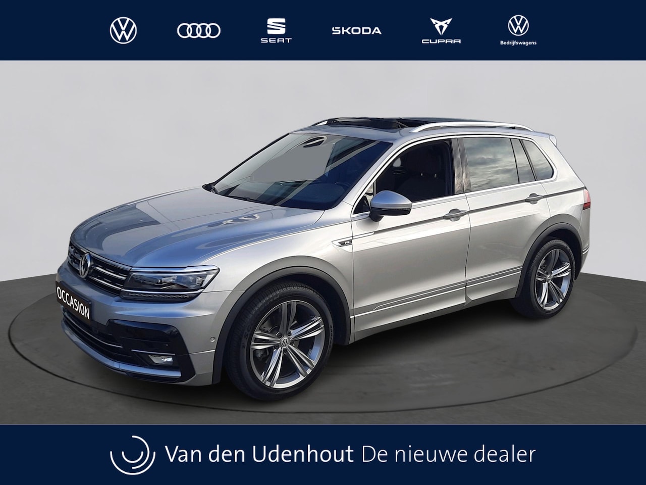 Volkswagen Tiguan - 1.5 TSI 150pk Automaat Highline Business R Advance / Panoramadak / Trekhaak / Massage - AutoWereld.nl