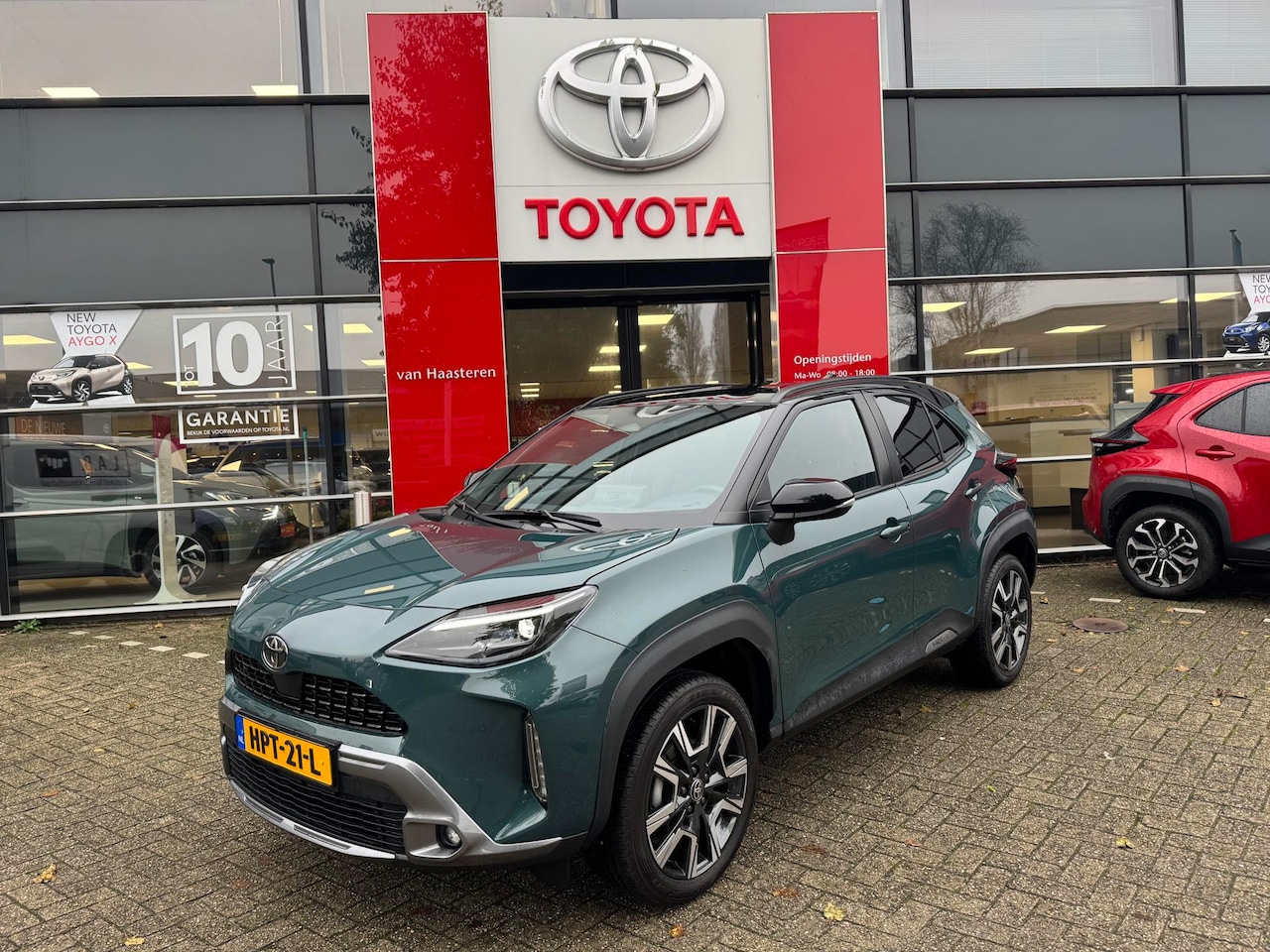 Toyota Yaris Cross - 1.5 VVT-I Hybrid 130pk CVT Executive - AutoWereld.nl