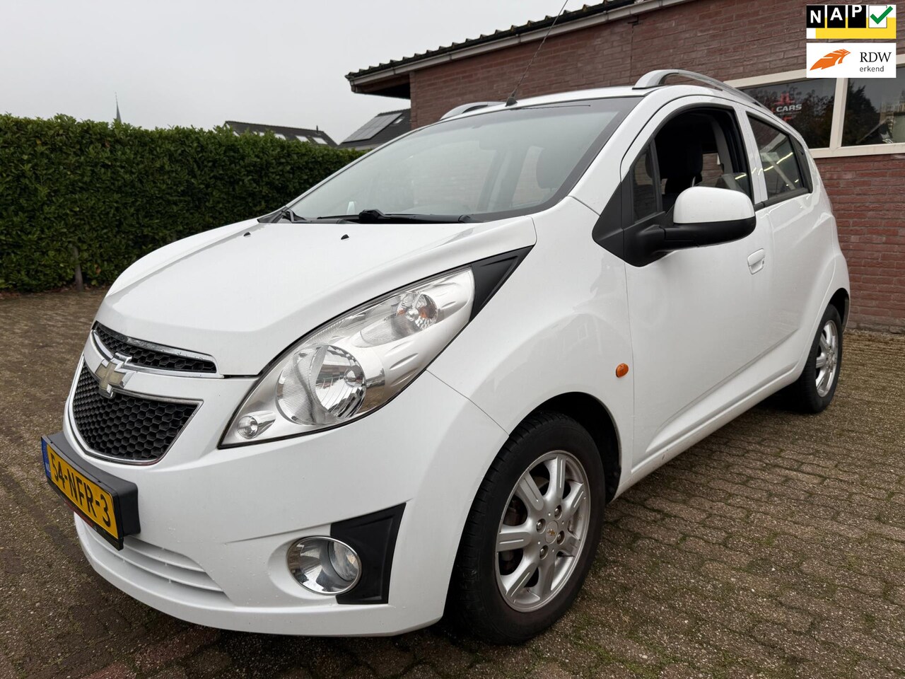 Chevrolet Spark - 1.0 16V LT APK 18-9-2026 airco 5 drs LMV nette auto - AutoWereld.nl
