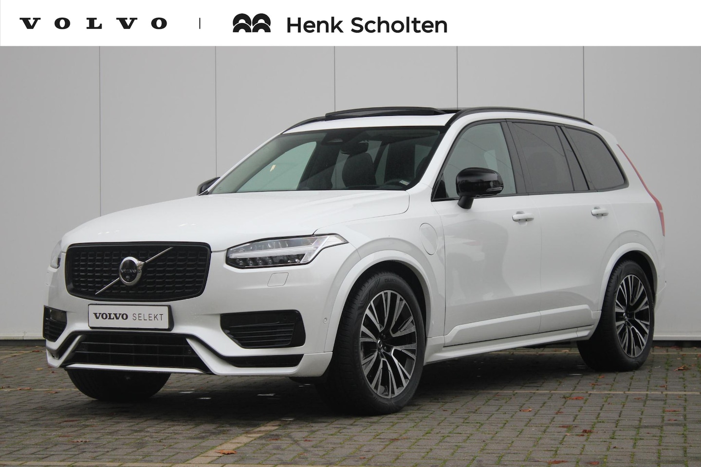 Volvo XC90 - 2.0 T8 Plug-in hybrid AWD Ultra Dark | Verwarmde, Geventileerde en Masserende Voorstoelen - AutoWereld.nl