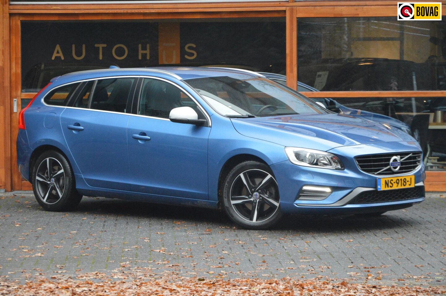 Volvo V60 - 1.5 T3 Nordic+ | Stoelverwarming | Automaat | Cruise Control | Bluetooth | - AutoWereld.nl