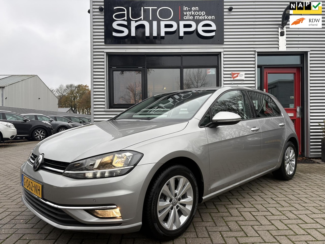 Volkswagen Golf - 1.0 TSI Comfortline -5DRS.-CLIMA-ADAPTIVE CRUISE-APPLE CARPLAY/ANDROID AUTO-PDC V+A-ORIGIN - AutoWereld.nl