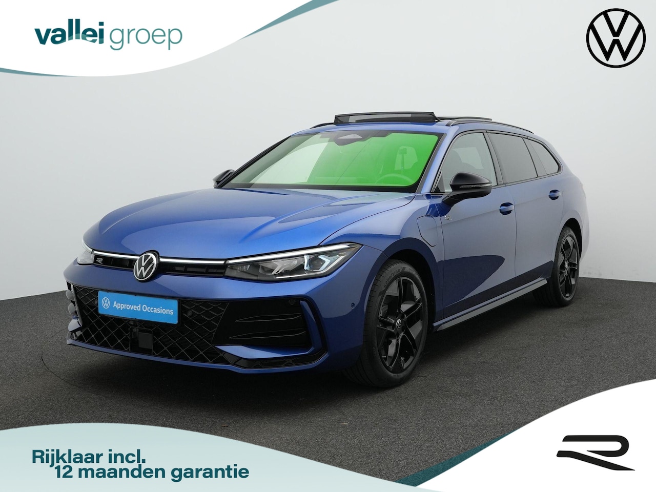 Volkswagen Passat Variant - 1.5 eHybrid 272 pk DSG R-Line Edition | Panoramadak | Trekhaak | Adaptief onderstel | Head - AutoWereld.nl