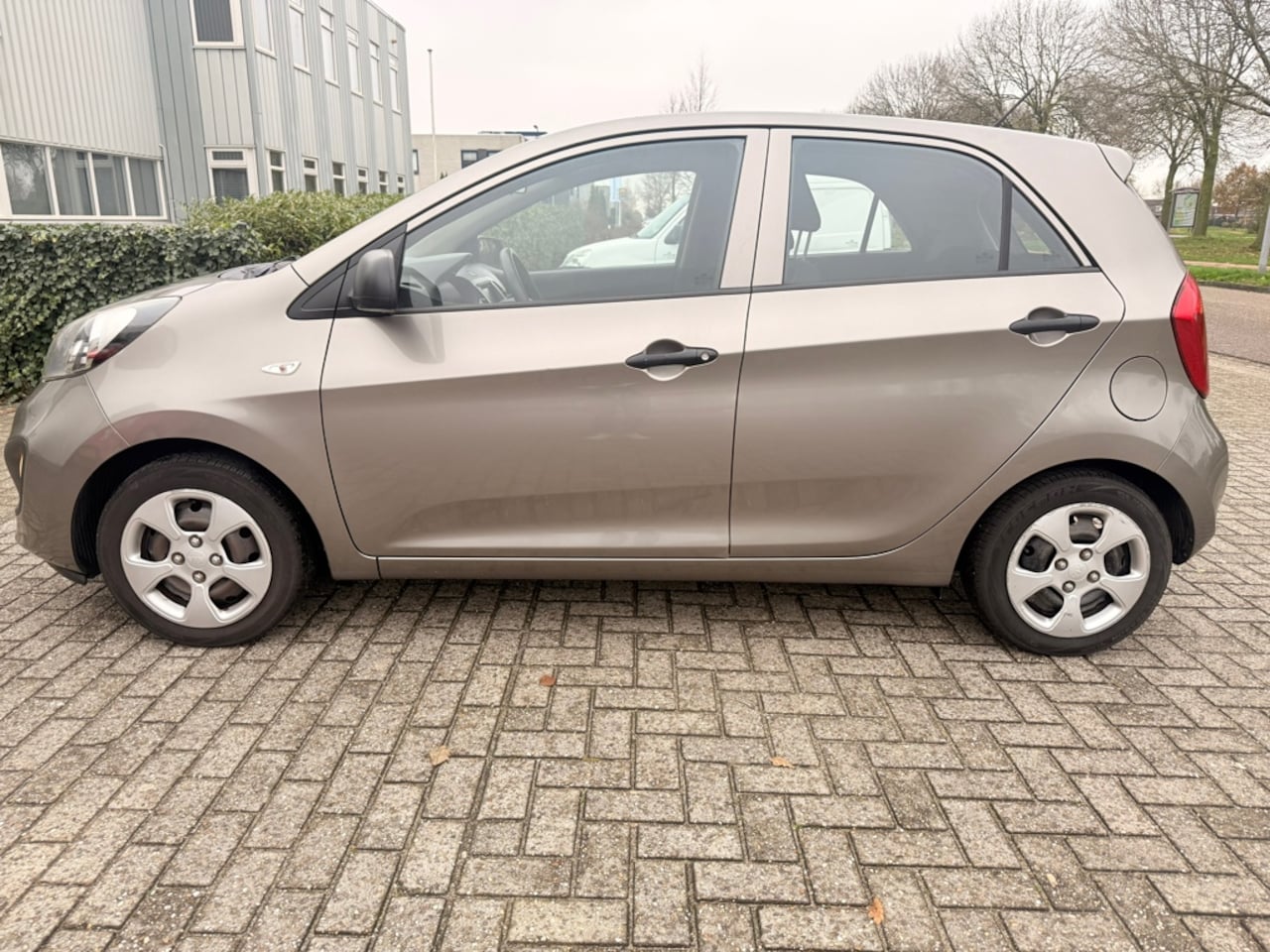 Kia Picanto - 1.0 CVVT Airco 1.0 CVVT Airco - AutoWereld.nl