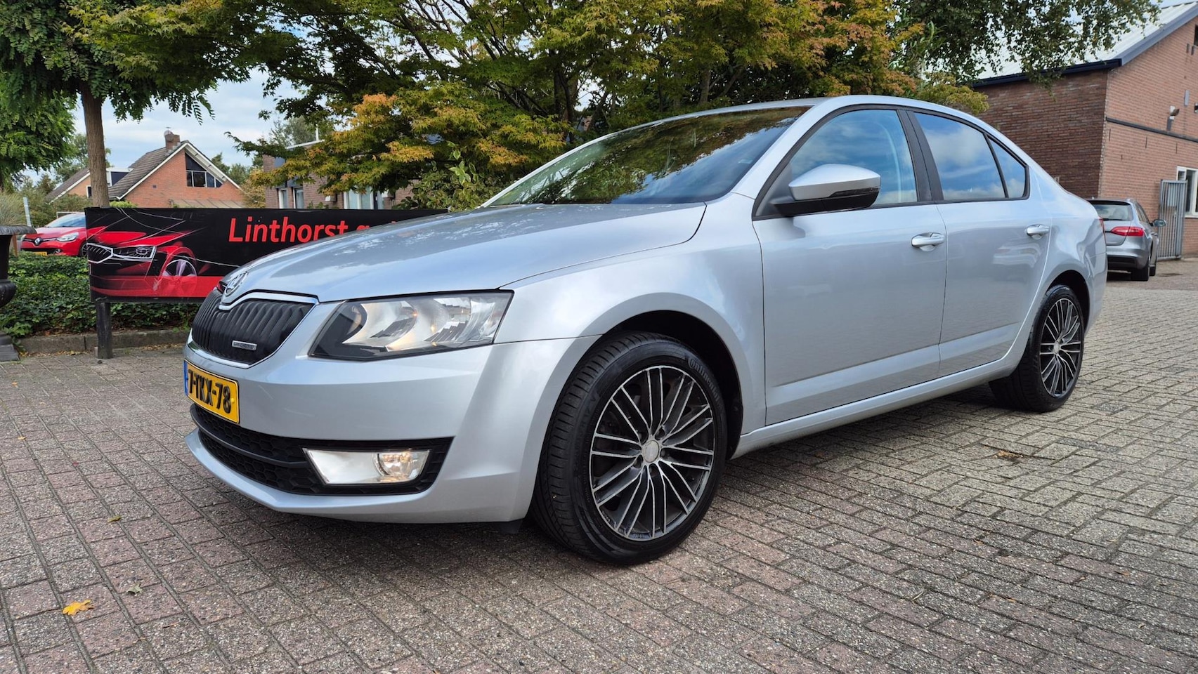 Skoda Octavia - 1.6 TDI Greenline Businessline 1.6 TDI Greenline Businessline CLIMA-NAVI-2014 - AutoWereld.nl