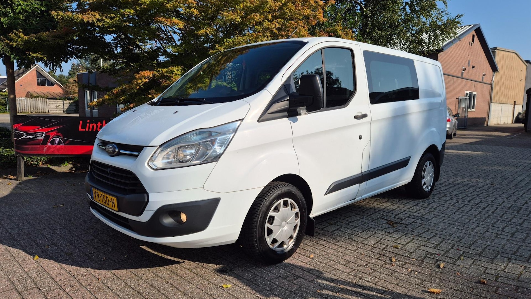 Ford Transit Custom - 270 2.2 TDCI L1H1 Trend DC AIRCO BJ 2015 - AutoWereld.nl
