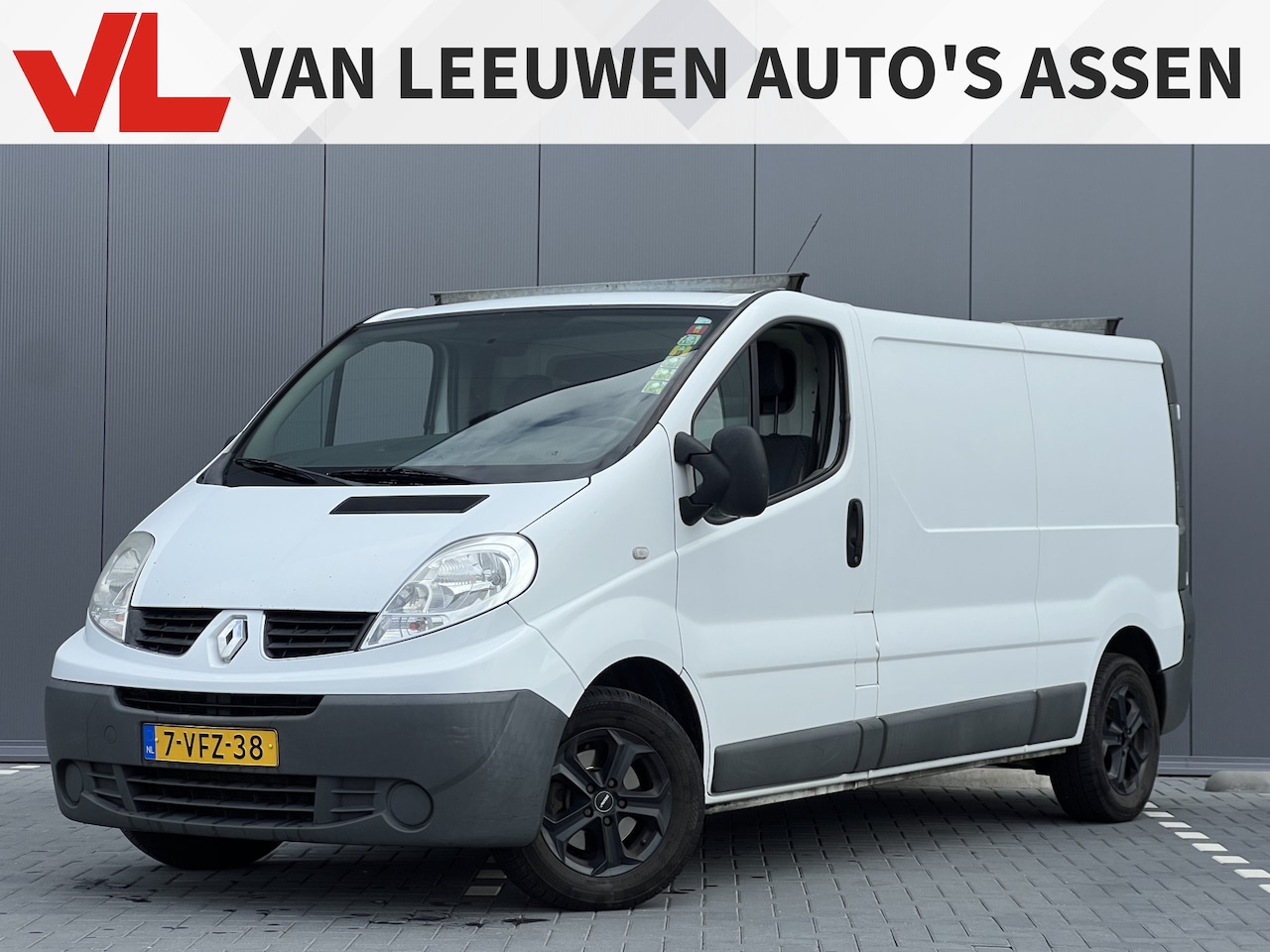 Renault Trafic - 2.5 dCi T29 L2H1 | Leest tekst | READ TEXT - AutoWereld.nl