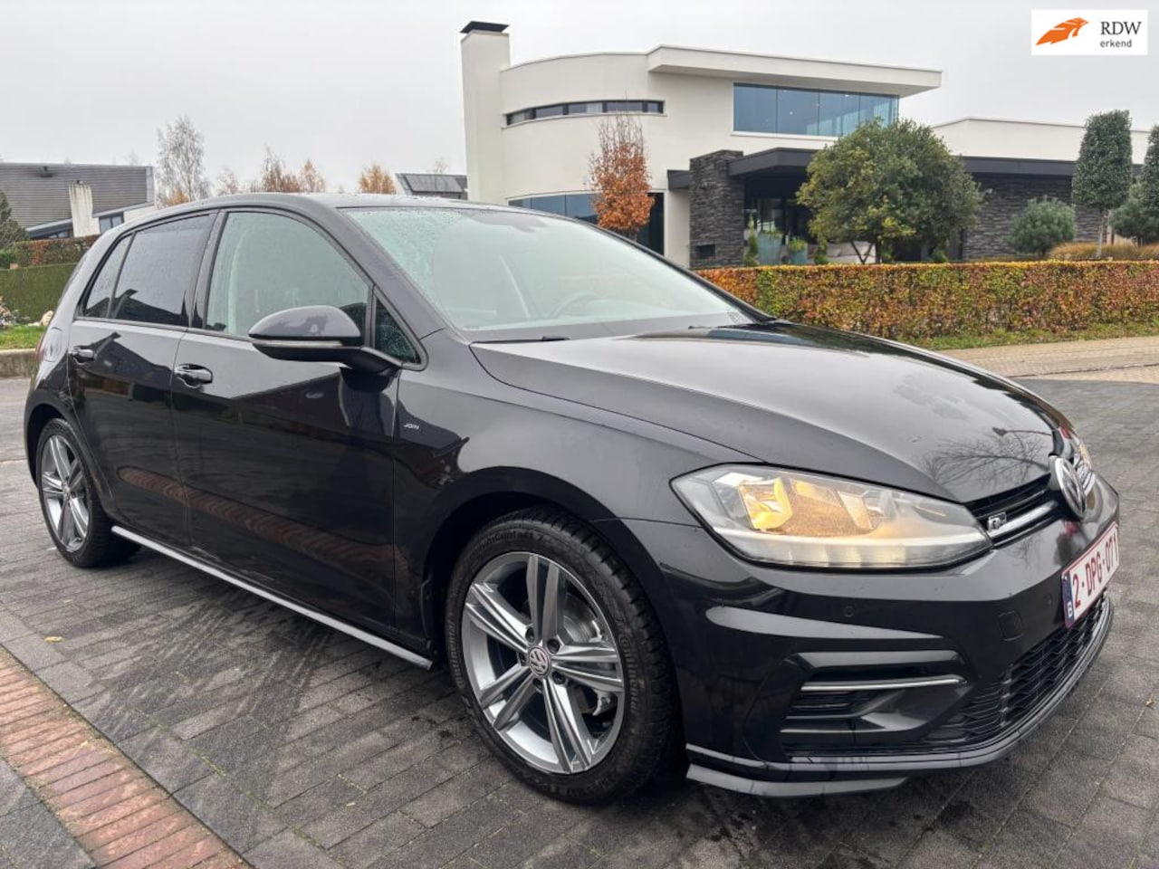 Volkswagen Golf - 1.0 TSI Highline r-line digi dashboard automaat - AutoWereld.nl