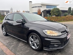 Volkswagen Golf - 1.0 TSI Highline r-line digi dashboard automaat