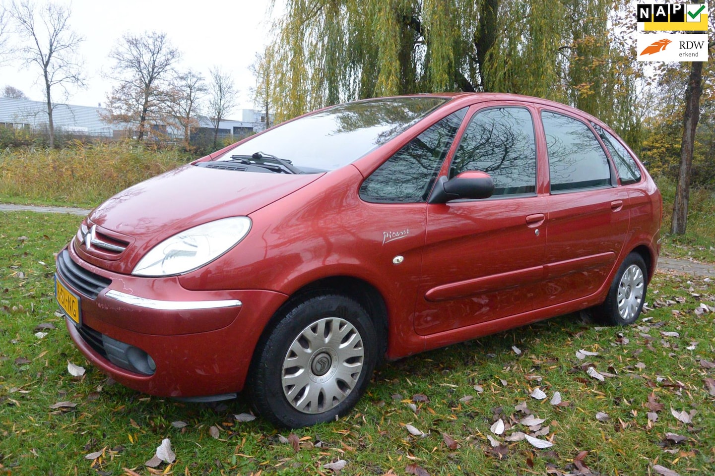Citroën Xsara Picasso - 1.8i-16V Attraction*airco*cruise*pdc*trekhaak - AutoWereld.nl