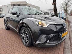 Toyota C-HR - 1.8 Hybrid Dynamic Black Edition Automaat Airco/ECC, Navigatie, Camera