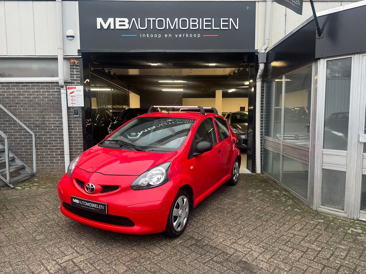 Toyota Aygo - 1.0-12V/ 5 Deurs/3e Eigenaar/Nap/1 Jaar APK/56DKM!! - AutoWereld.nl