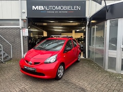 Toyota Aygo - 1.0-12V/ 5 Deurs/3e Eigenaar/Nap/1 Jaar APK/56DKM