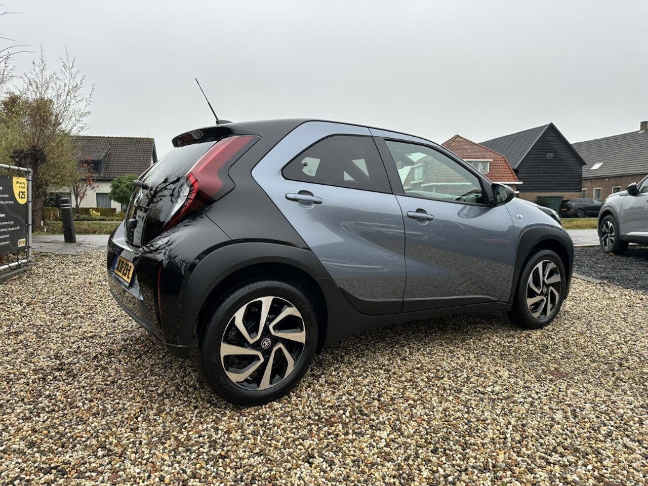 Toyota Aygo X - 1.0 VVT-i MT TeamPlayer Stoelverwarming