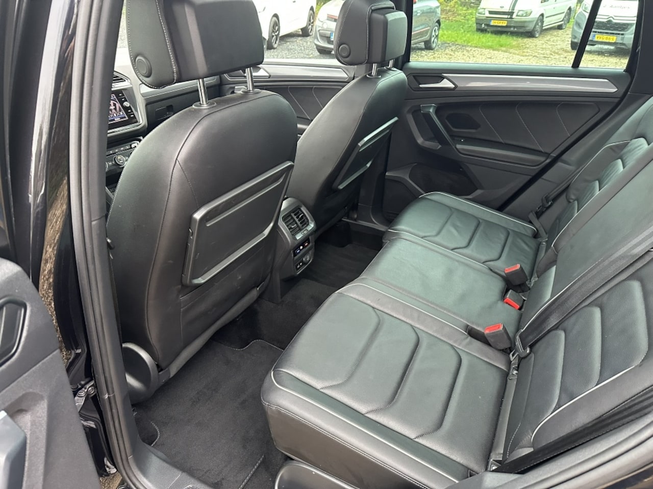 Volkswagen Tiguan - 1.5 TSI R-Line Panoramadak/Trekhaak