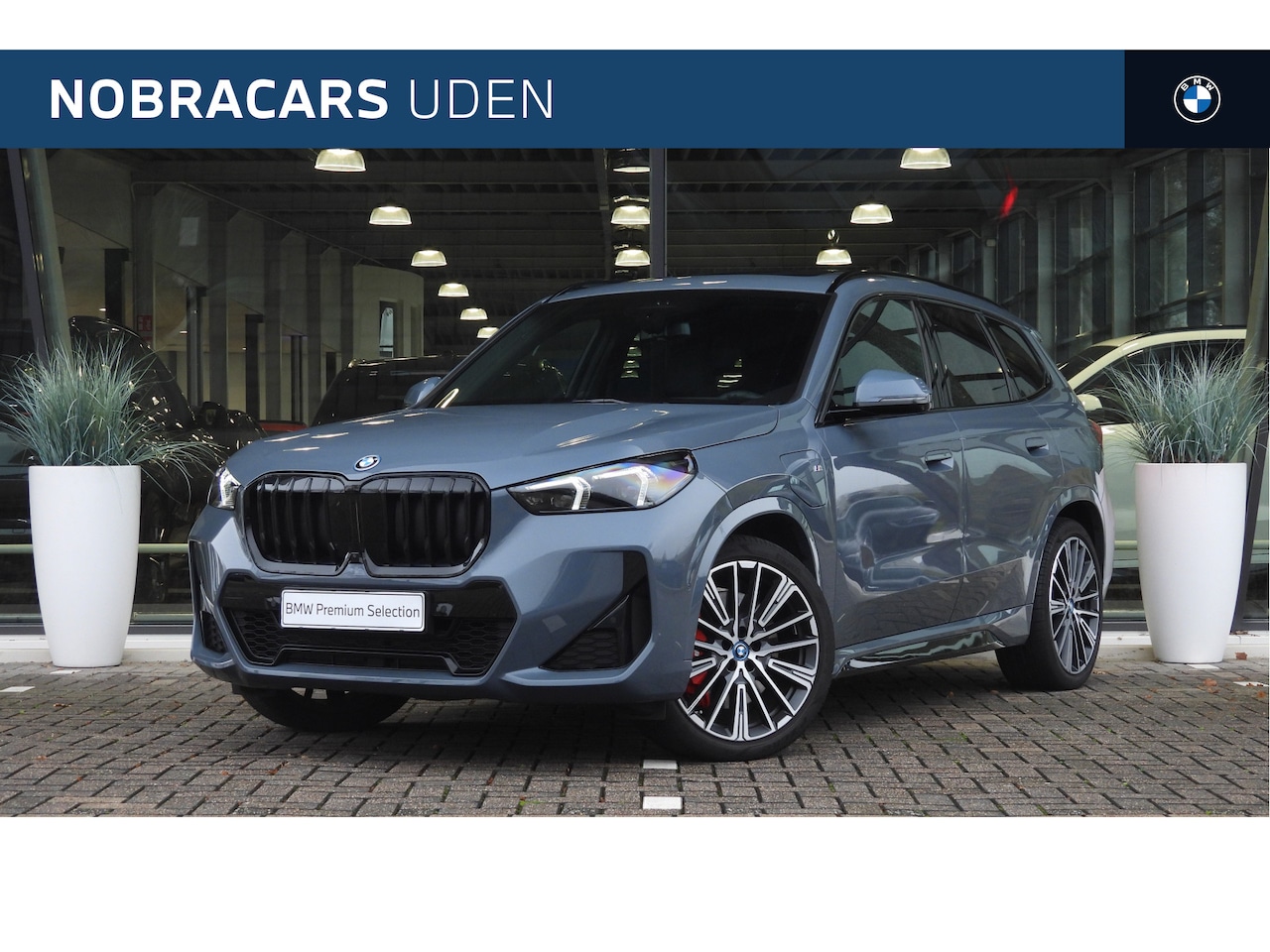 BMW X1 - xDrive30e High Executive M Sport Automaat / Panoramadak / Trekhaak / Sportstoelen / M Adap - AutoWereld.nl