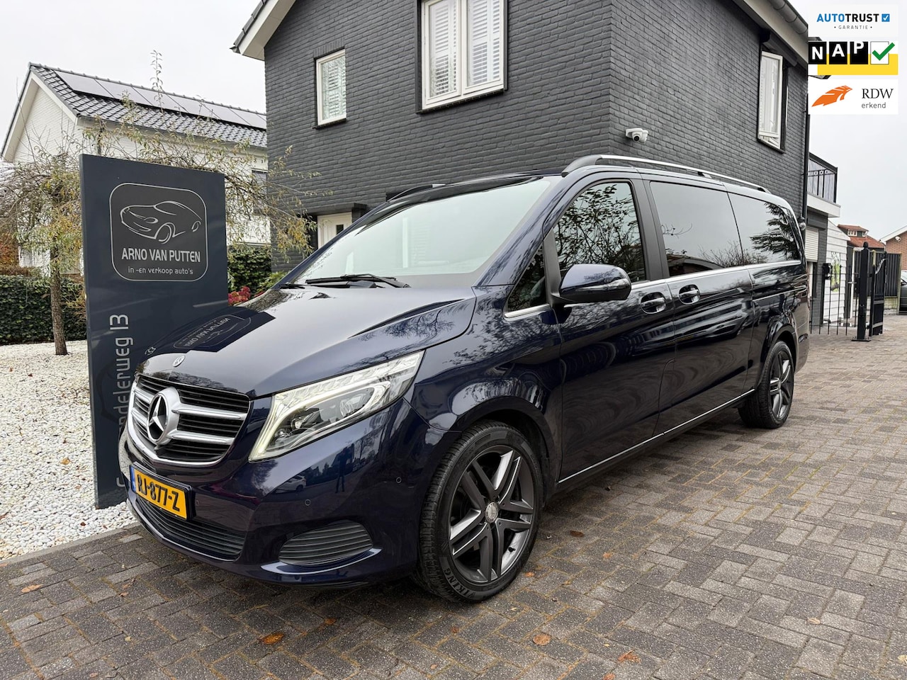 Mercedes-Benz V-klasse - 250d Extra Lang Avantgarde Edition 7 persoons - AutoWereld.nl