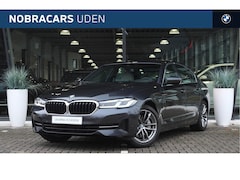 BMW 5-serie - 530e High Executive Automaat / Trekhaak / Achteruitrijcamera / Adaptieve LED / Stoelverwar
