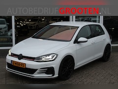Volkswagen Golf - 1.0 TSI Highline//Led//Ecc//Stoelverwarming