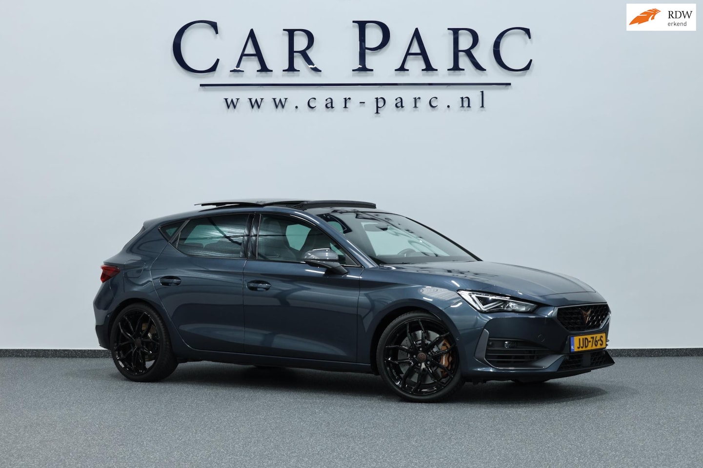 CUPRA Leon - CUPRA 2.0 TSI VZ 300+PK VIRTUAL/SFEER/PANO/LEER+S.VERWARMING/19"/CAM/ACC/ECC/12 MDN GARANT - AutoWereld.nl