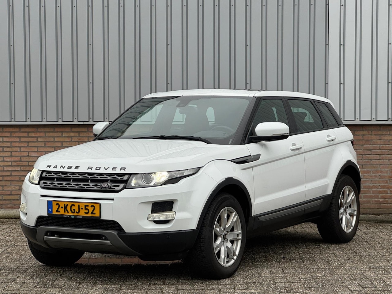 Land Rover Range Rover Evoque - 2.2 eD4 2WD Pure 2.2 eD4 2WD Pure - AutoWereld.nl