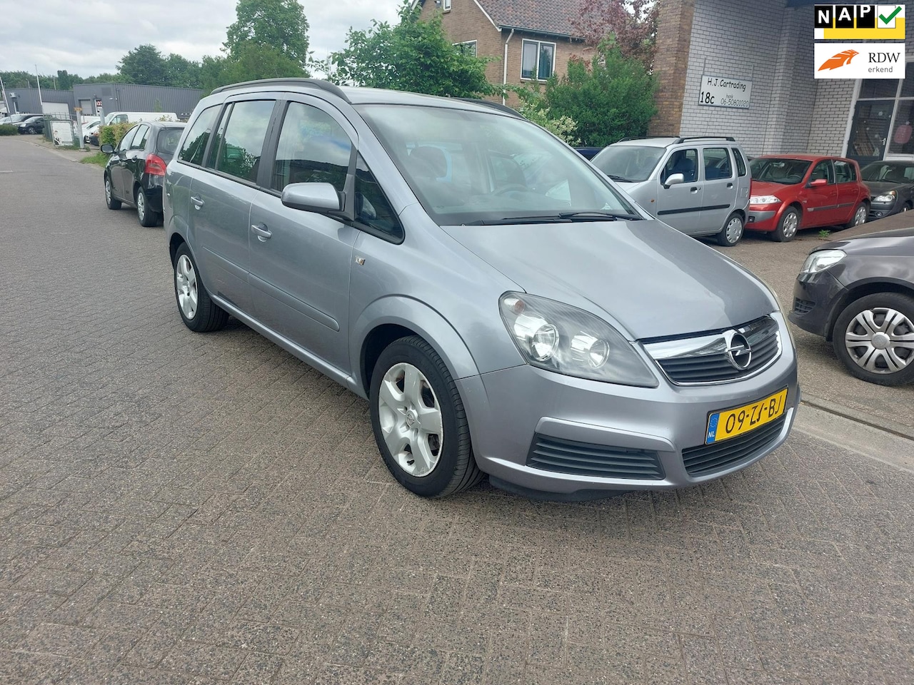 Opel Zafira - 1.6 Essentia 1.6 Essentia - AutoWereld.nl