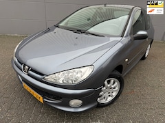 Peugeot 206 - 1.4 X-line*NEW APK*NAP*AIRCO*ELKT-RAAM