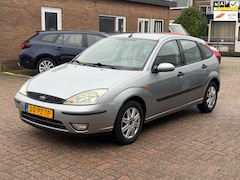 Ford Focus - 1.6-16V Futura