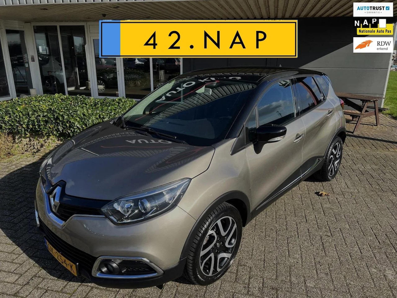 Renault Captur - 1.2 TCe Dynamique AUT/ECC/NAV/CAM/KEYLESS - AutoWereld.nl