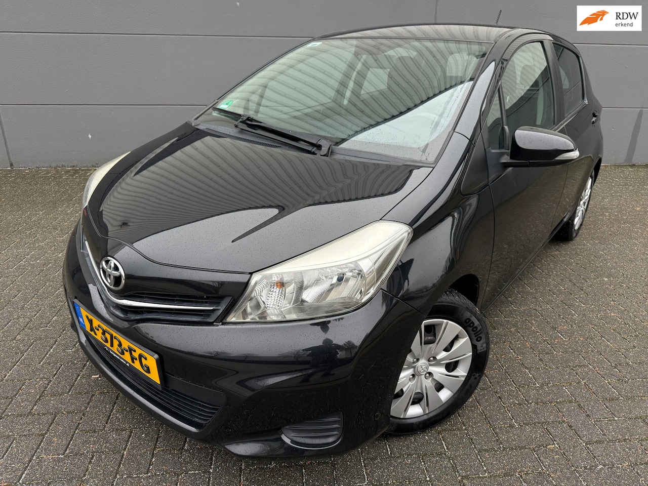 Toyota Yaris - 1.3 VVT-i Comfort*APK*NAP*CAMERA*ELKT-RAAM*C-D AFSTAND - AutoWereld.nl