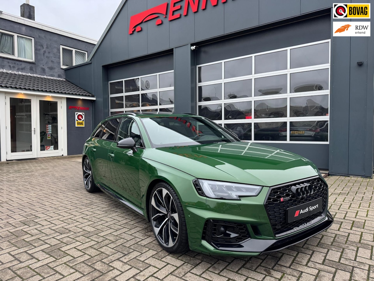 Audi A4 Avant - 2.9 TFSI RS 4 quattro Exclusive / Massage / Pano / Uniek mooie uitvoering !!!. - AutoWereld.nl