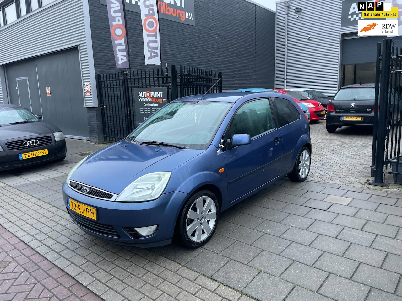 Ford Fiesta - 1.3 Futura Stuurbekrachtiging Airco NAP APK - AutoWereld.nl