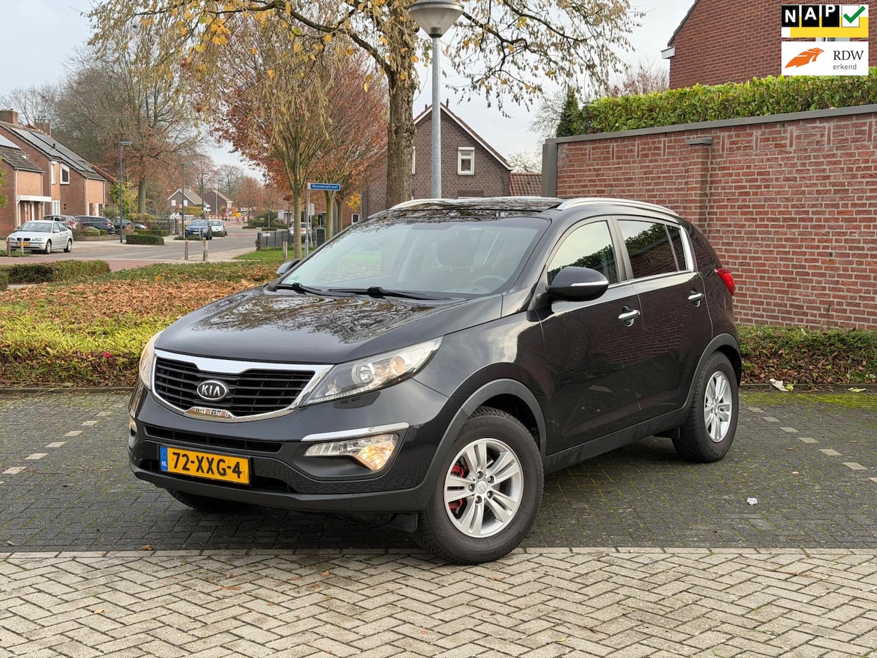 Kia Sportage - 2.0 Plus Pack PANO CAMERA NAP NIEUWE APK - AutoWereld.nl