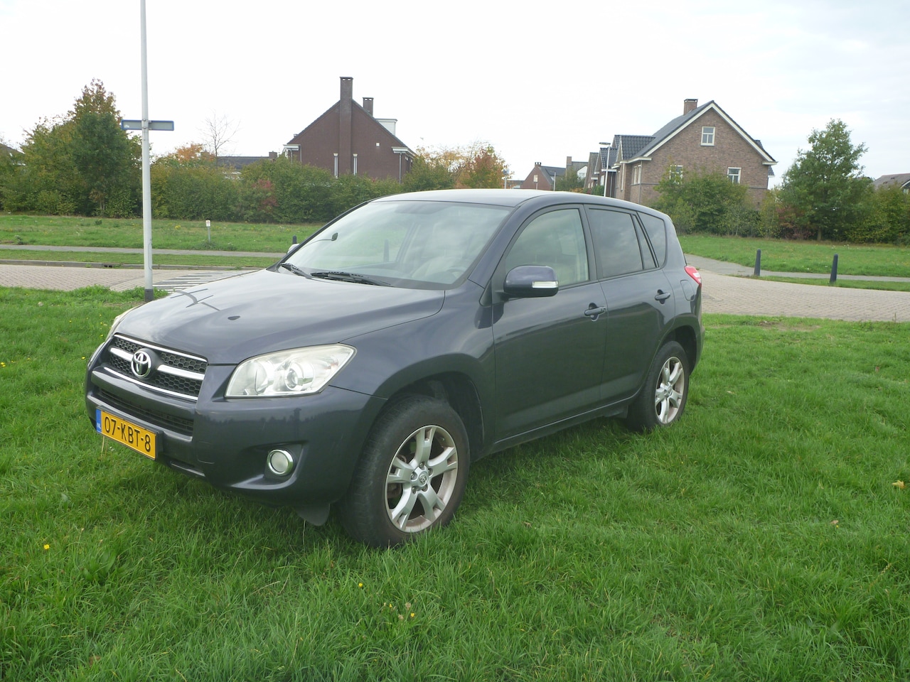 Toyota RAV4 - 2.0 VVTi Executive Business NAP / APK 11-2026 - AutoWereld.nl