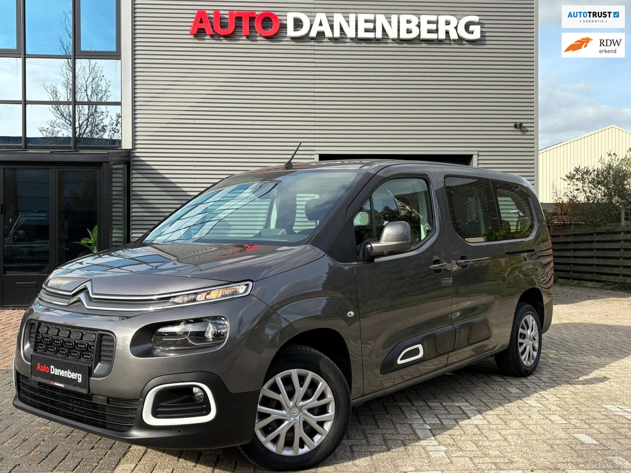 Citroën Berlingo XL - 1.2 PureTech 7 PERSOONS AUTOMAAT GARANTIE - AutoWereld.nl