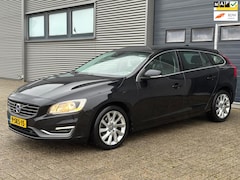 Volvo V60 - 1.6 D2 Summum AUTOMAAT - VOL OPTIES - NETTE STAAT - NWE APK