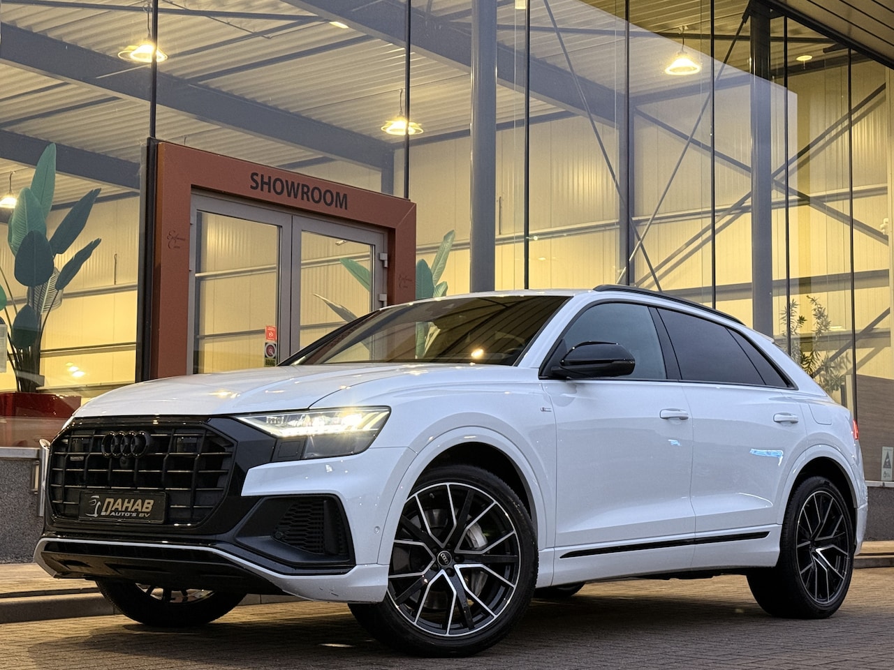 Audi Q8 - 55 TFSI e quattro Pro Line S | Pano | Leder | Soft-close | Head-Up | 360 | Bang & Olufsen - AutoWereld.nl