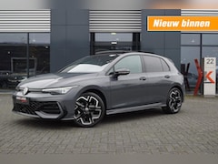 Volkswagen Golf - R-line 1.5 eTSI 150pk DSG facelift Black style/Panodak /Trekhaak wegklb./IQ Matrix LED /He