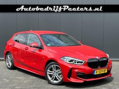 BMW 1-serie - 118i M Sport Shadow Leder HUD Live Cockpit ACC Camera